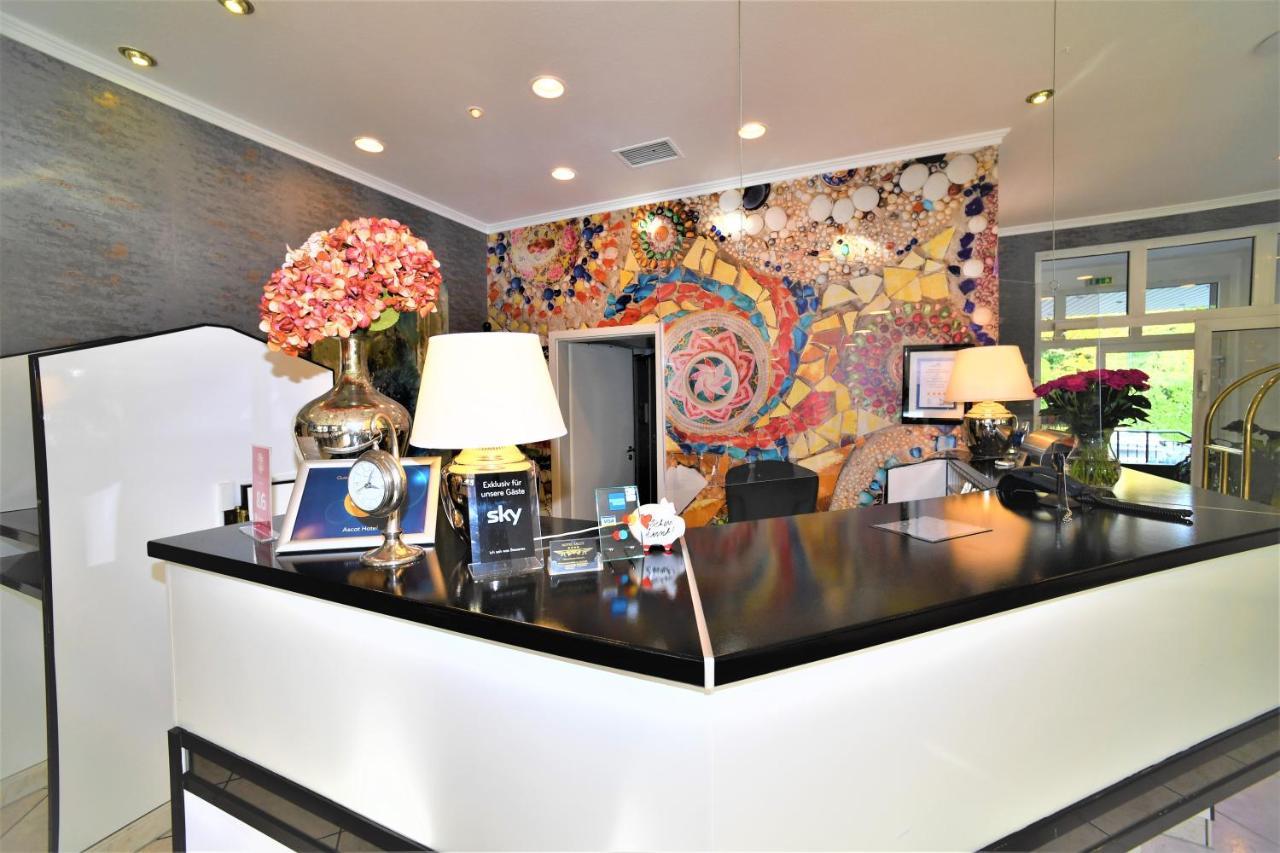 Ascot Hotel